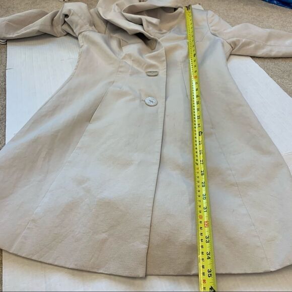 T Tahari beige puffed rolled collar jacket coat - Picture 10 of 13